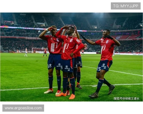 皇冠比分网为用户打造一站式足球比分查询体验,操作简便快捷 皇冠比分网为用户打造一站式足球比分查询体验,操作简便快捷